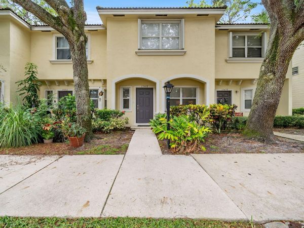 13468 Old Englishtown Road, Wellington, FL 33414