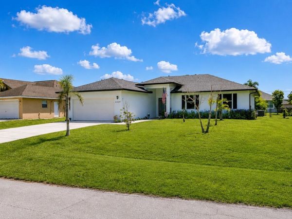 2329 SW Mountwell Street, Port St. Lucie, FL 34984