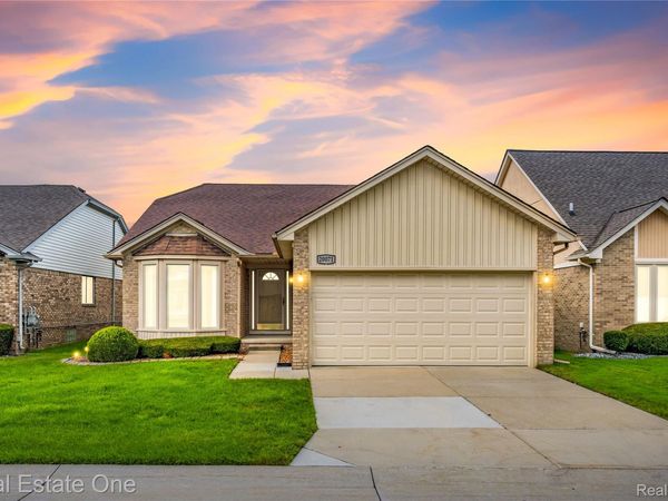 20071 Ridgeway Court, Clinton Township, Mi 48038