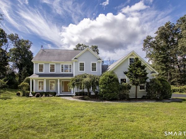 24 Plum Tree, Trumbull, CT 06611