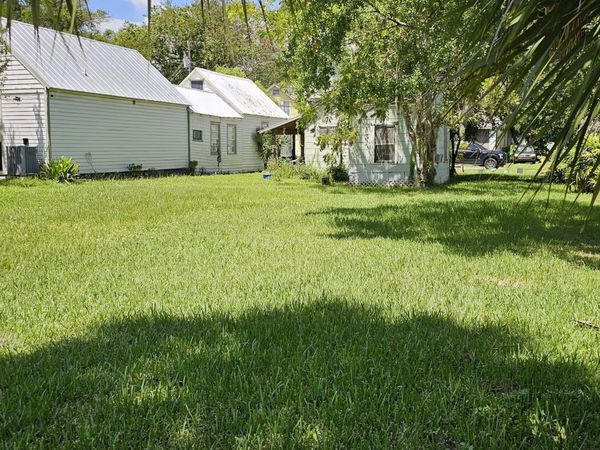 37 GROVE Avenue, St. Augustine, FL 32084