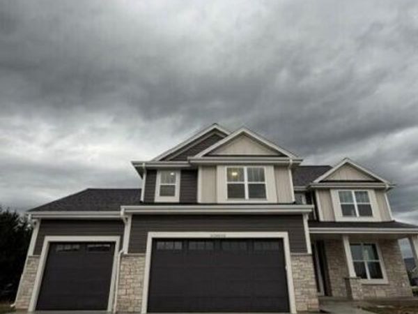 N75 W24728 Lauren DRIVE, Sussex, WI 53089