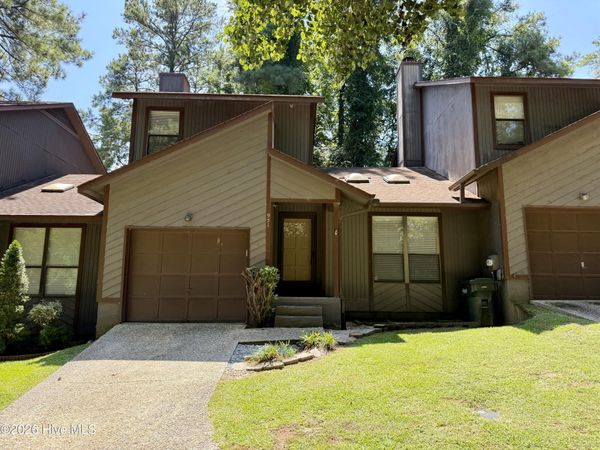 951 Creek Side Run , Fayetteville, NC 28303