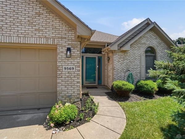 9569 Country Path Trail, Miami Township, OH 45342