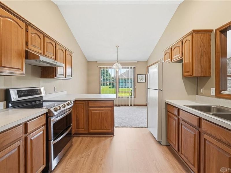 9569 Country Path Trail, Miami Township, OH 45342 Photo 16