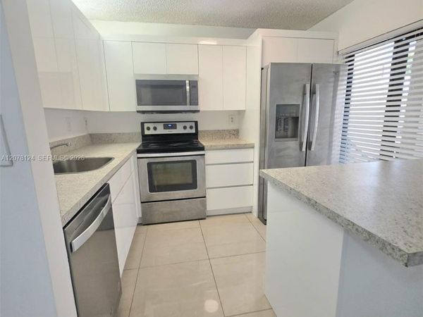 20105 NE 3rd Ct , Unit 6, Miami, FL 33179