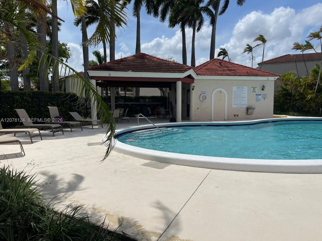 20105 NE 3rd Ct , Unit 6, Miami, FL 33179 Photo