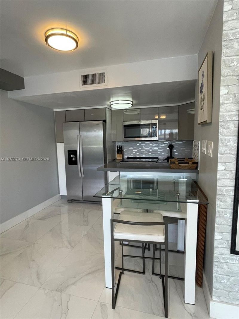 1740 NW N River Dr , Unit 612, Miami, FL 33125 Photo
