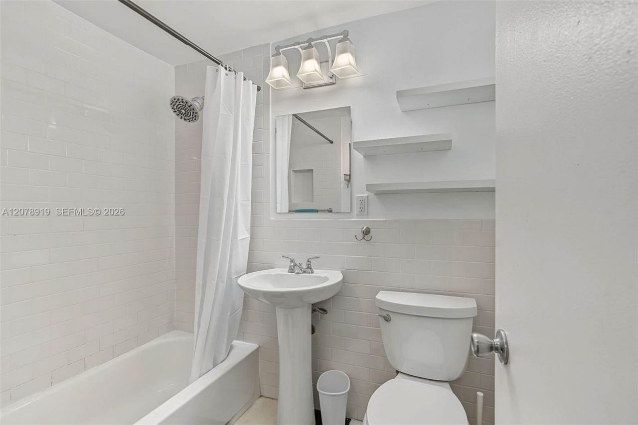 915 8th St, Unit 102, Miami Beach, FL 33139 Photo