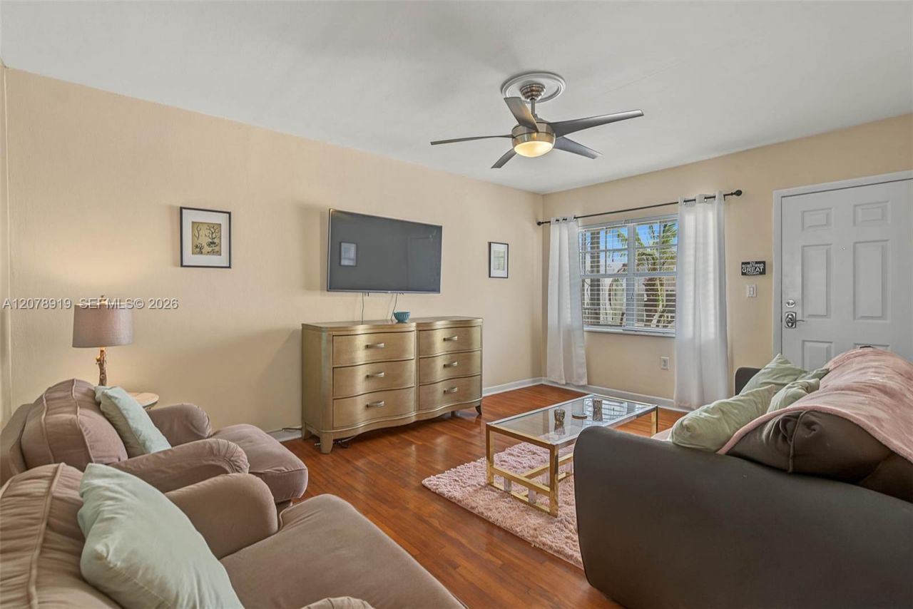 915 8th St, Unit 102, Miami Beach, FL 33139 Photo