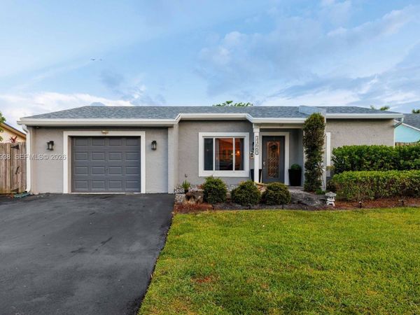 11660 NW 38th Pl , Sunrise, FL 33323