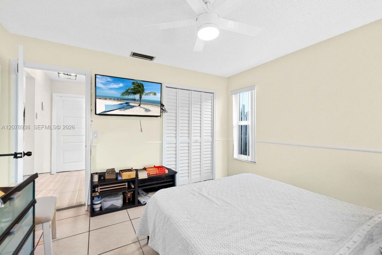 11660 NW 38th Pl , Sunrise, FL 33323 Photo
