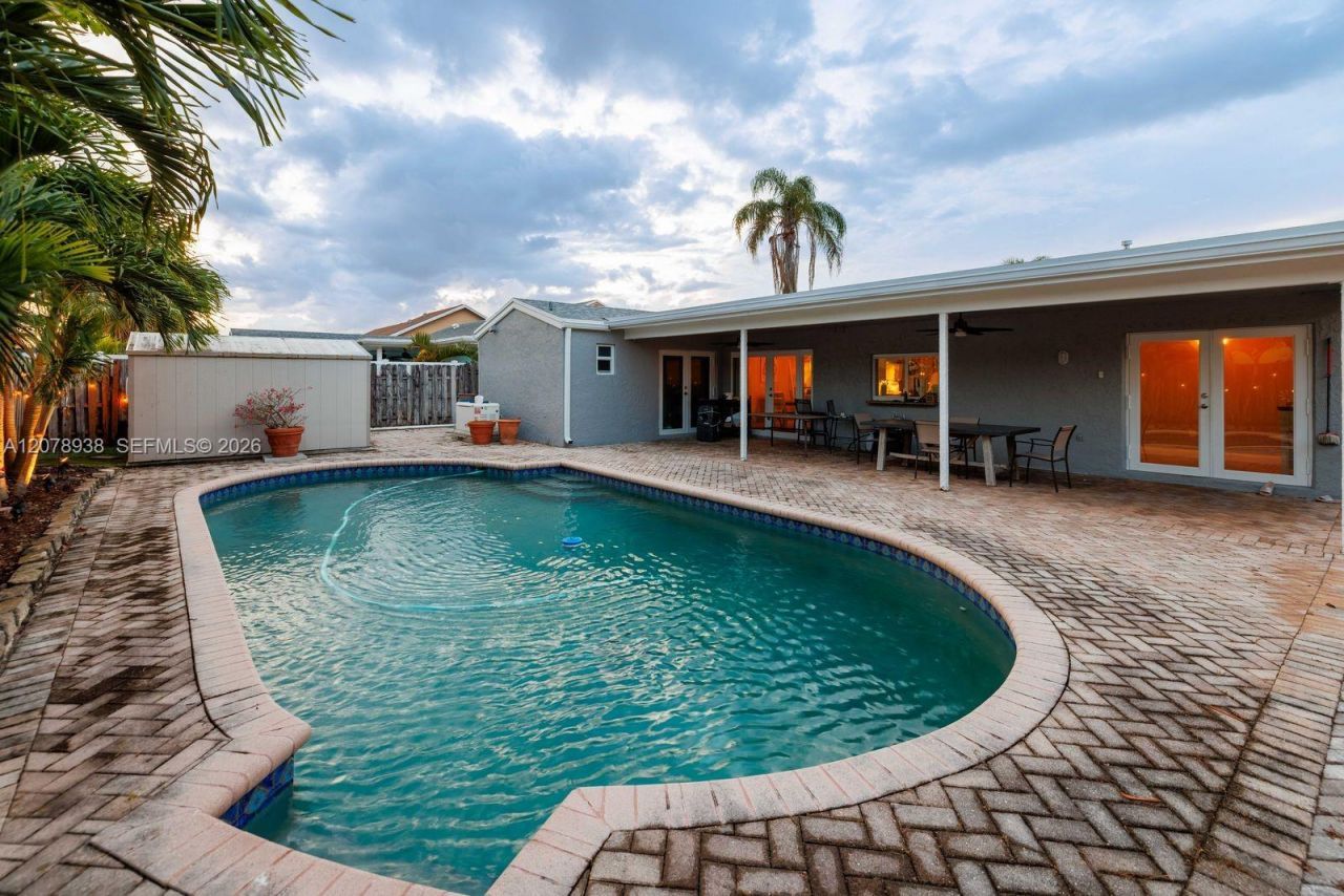 11660 NW 38th Pl , Sunrise, FL 33323 Photo