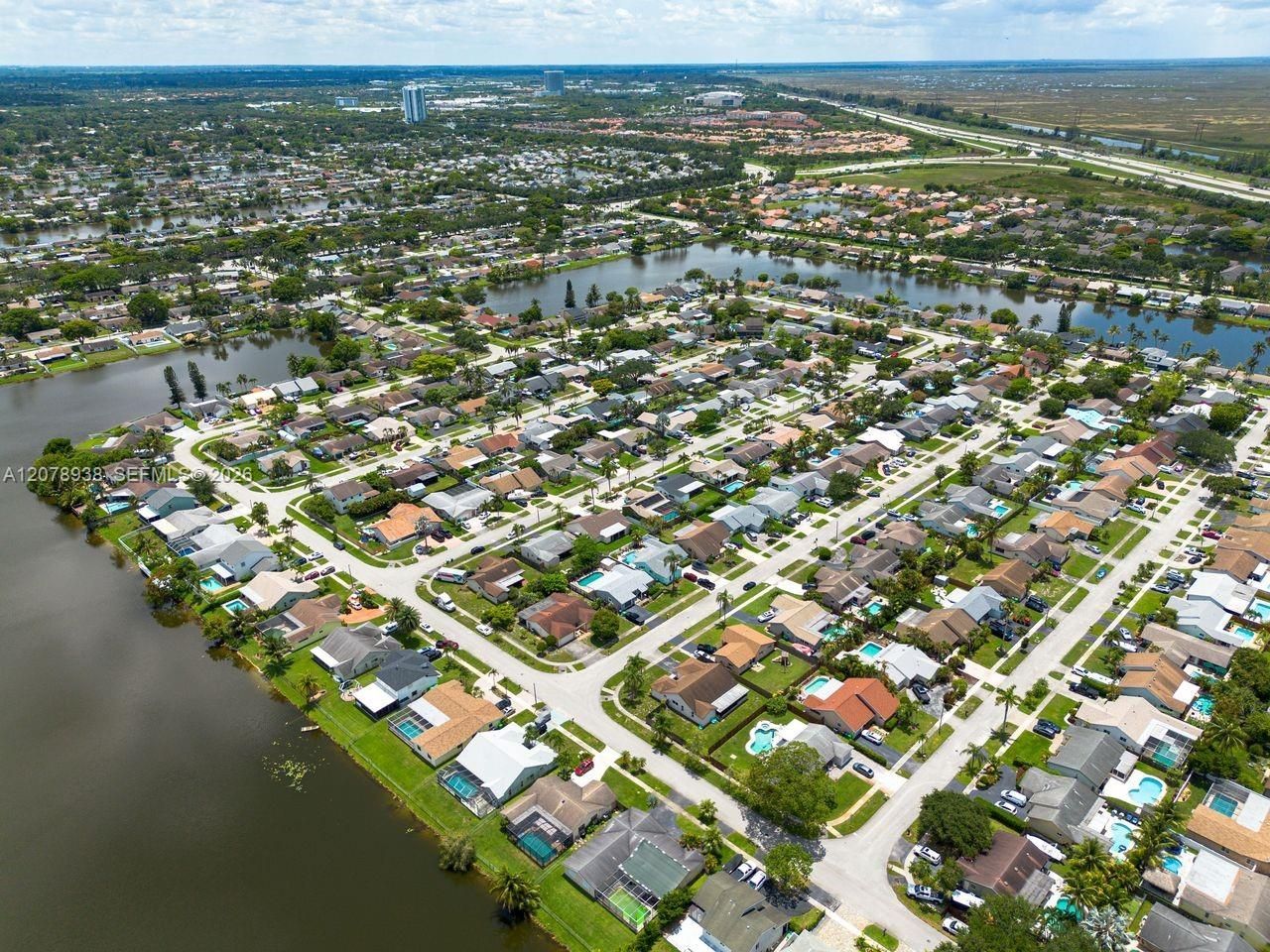 11660 NW 38th Pl , Sunrise, FL 33323 Photo