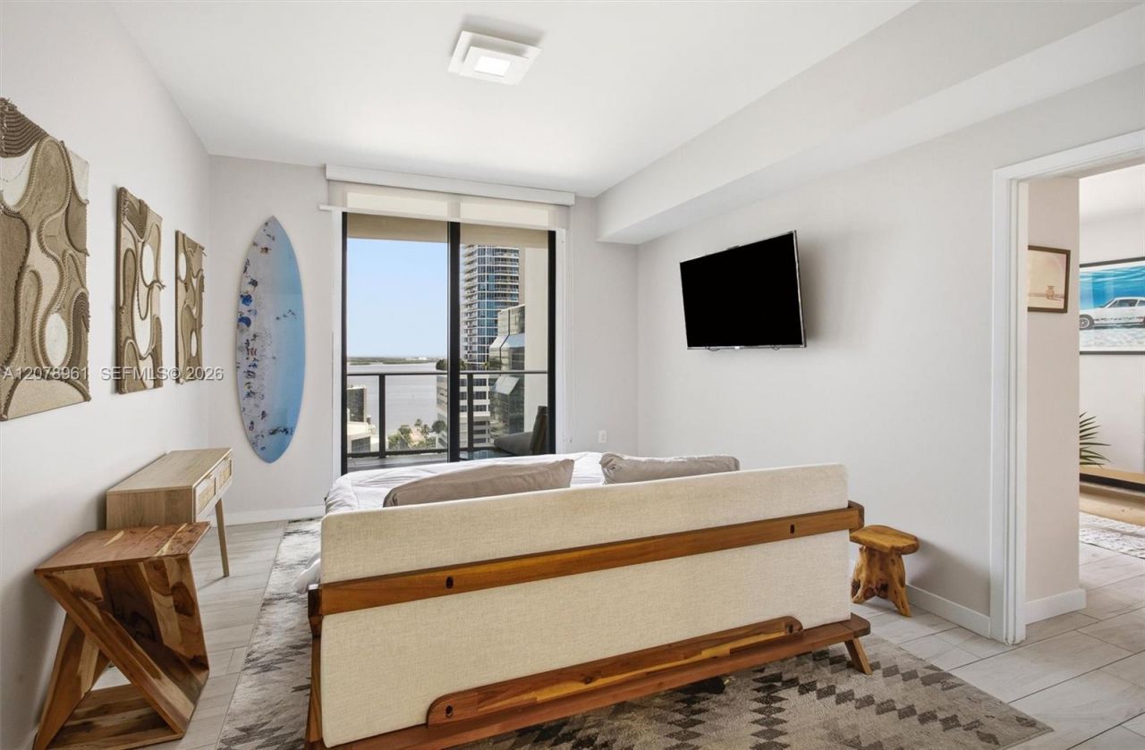 1010 Brickell Ave , Unit 2102, Miami, FL 33131 Photo