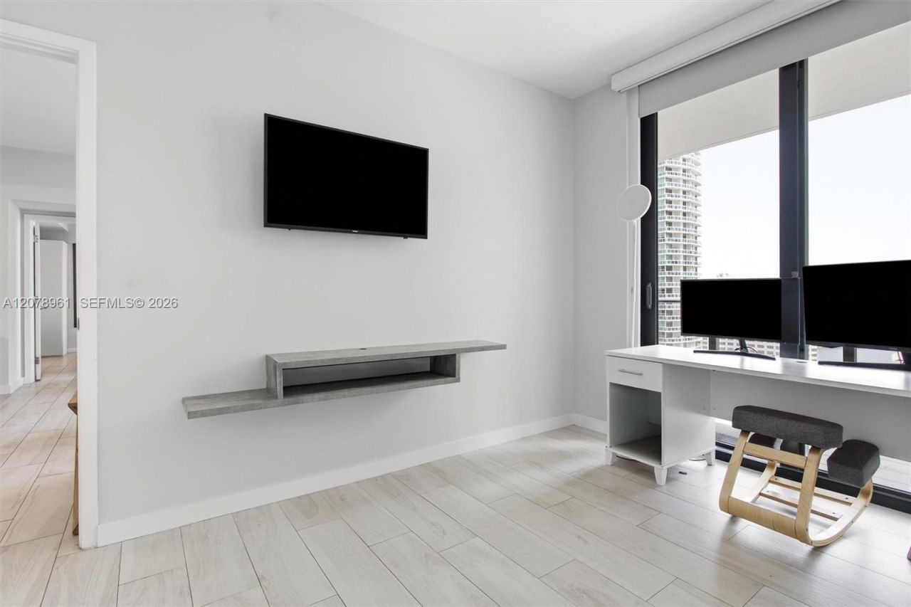 1010 Brickell Ave , Unit 2102, Miami, FL 33131 Photo