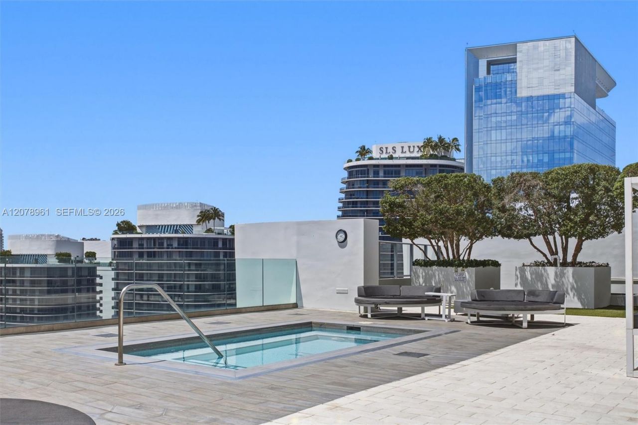 1010 Brickell Ave , Unit 2102, Miami, FL 33131 Photo