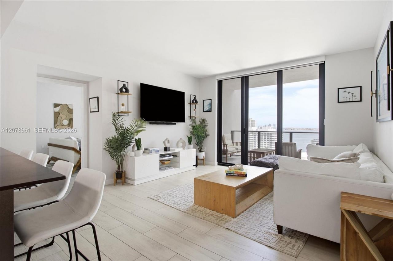 1010 Brickell Ave , Unit 2102, Miami, FL 33131 Photo
