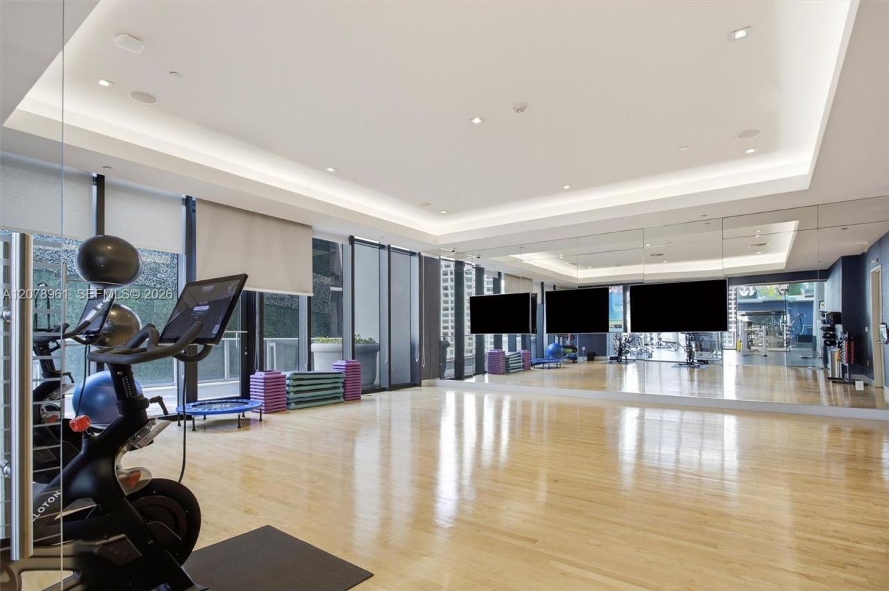 1010 Brickell Ave , Unit 2102, Miami, FL 33131 Photo
