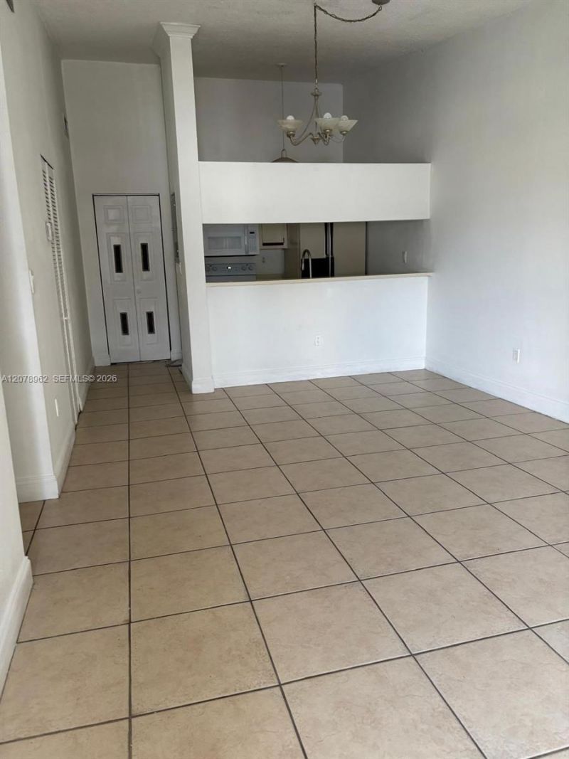 18290 Mediterranean Blvd , Unit 7-5, Hialeah, FL 33015 Photo