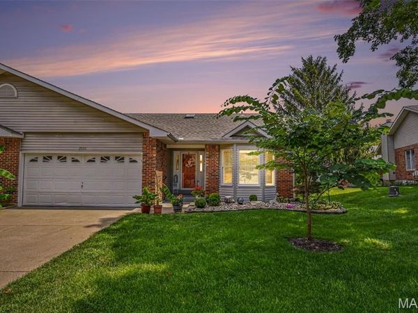 2960 Sylvan Lane , Unit 5D, St Charles, MO 63301