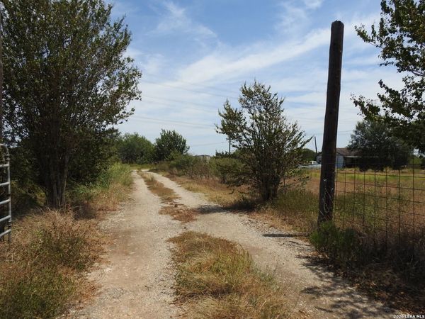 3551 Fm 775, Seguin, TX 78155
