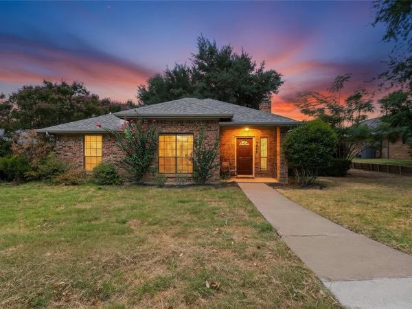 1006 Ridgeview, Carrollton, TX 75007