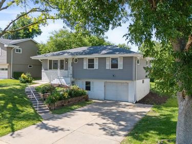9224 Ruggles Street, Omaha, NE 68134
