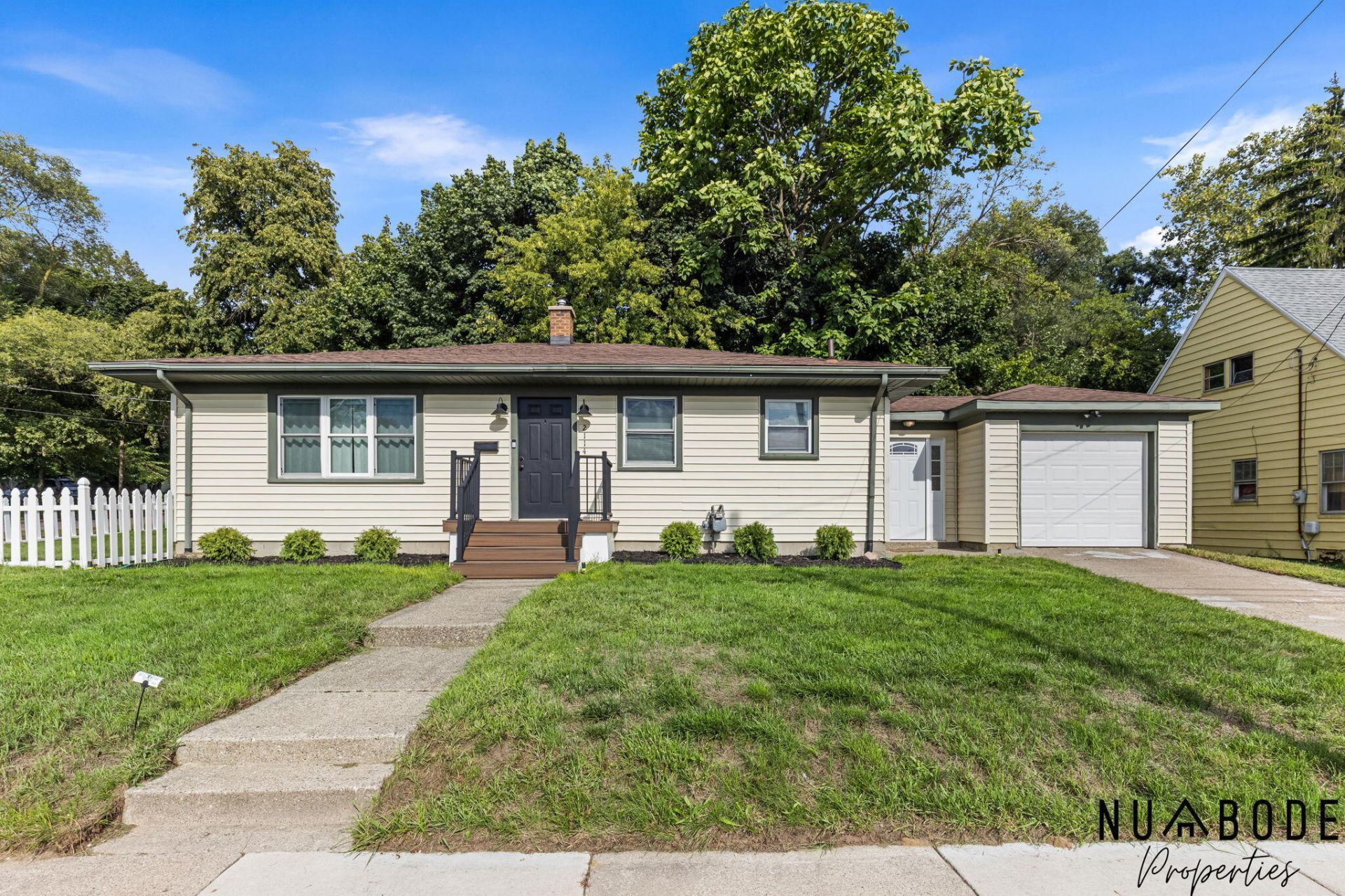 2114 Kalamazoo Avenue Se, Grand Rapids, MI 49507 Main Photo