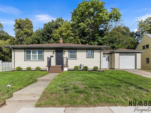 2114 Kalamazoo Avenue SE, Grand Rapids, MI 49507