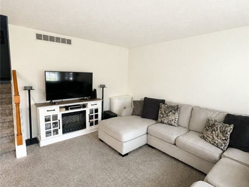 12910 Bennington Avenue, Cleveland, OH 44135 Photo 24