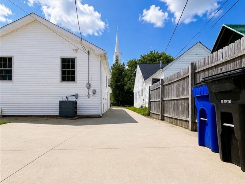 12910 Bennington Avenue, Cleveland, OH 44135 Photo 27