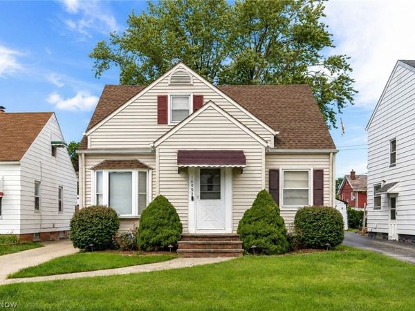 14903 Tabor Avenue , Maple Heights, OH 44137