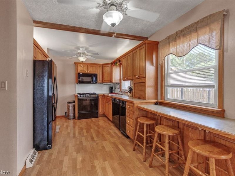 14903 Tabor Avenue, Maple Heights, OH 44137 Photo 8