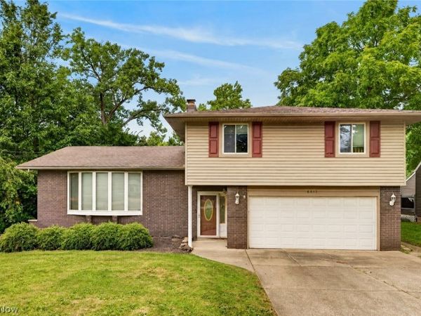 6613 Brookside Road , Independence, OH 44131