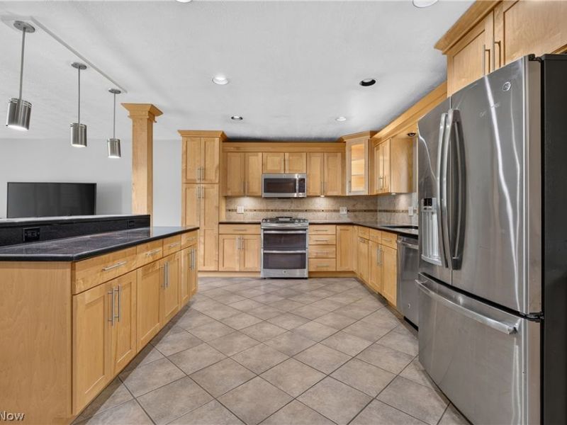 6613 Brookside Road, Independence, OH 44131 Photo 8