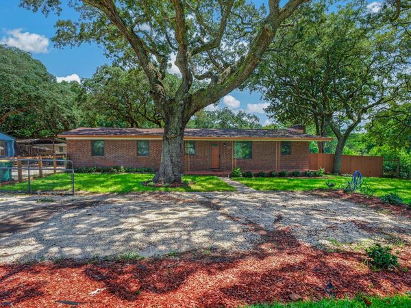 1437 Cat Mar Road, Niceville, FL 32578