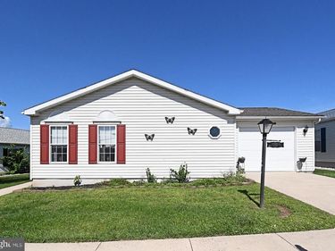 1047 SCENIC VIEW DRIVE , SCHWENKSVILLE, PA 19473
