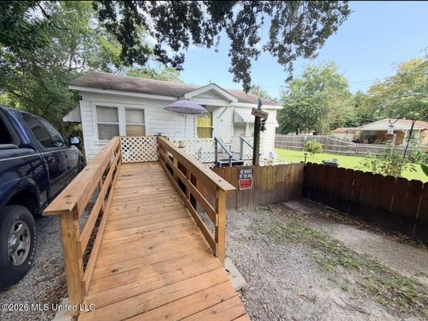 1615 41st Avenue, Gulfport, MS 39501