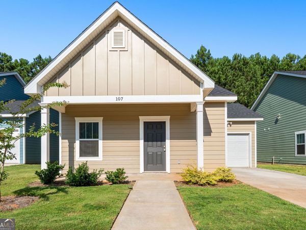 107 Lenox Circle, Lagrange, GA 30241