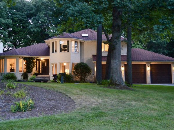 16 Fox Run Lane, Salem, NH 03079