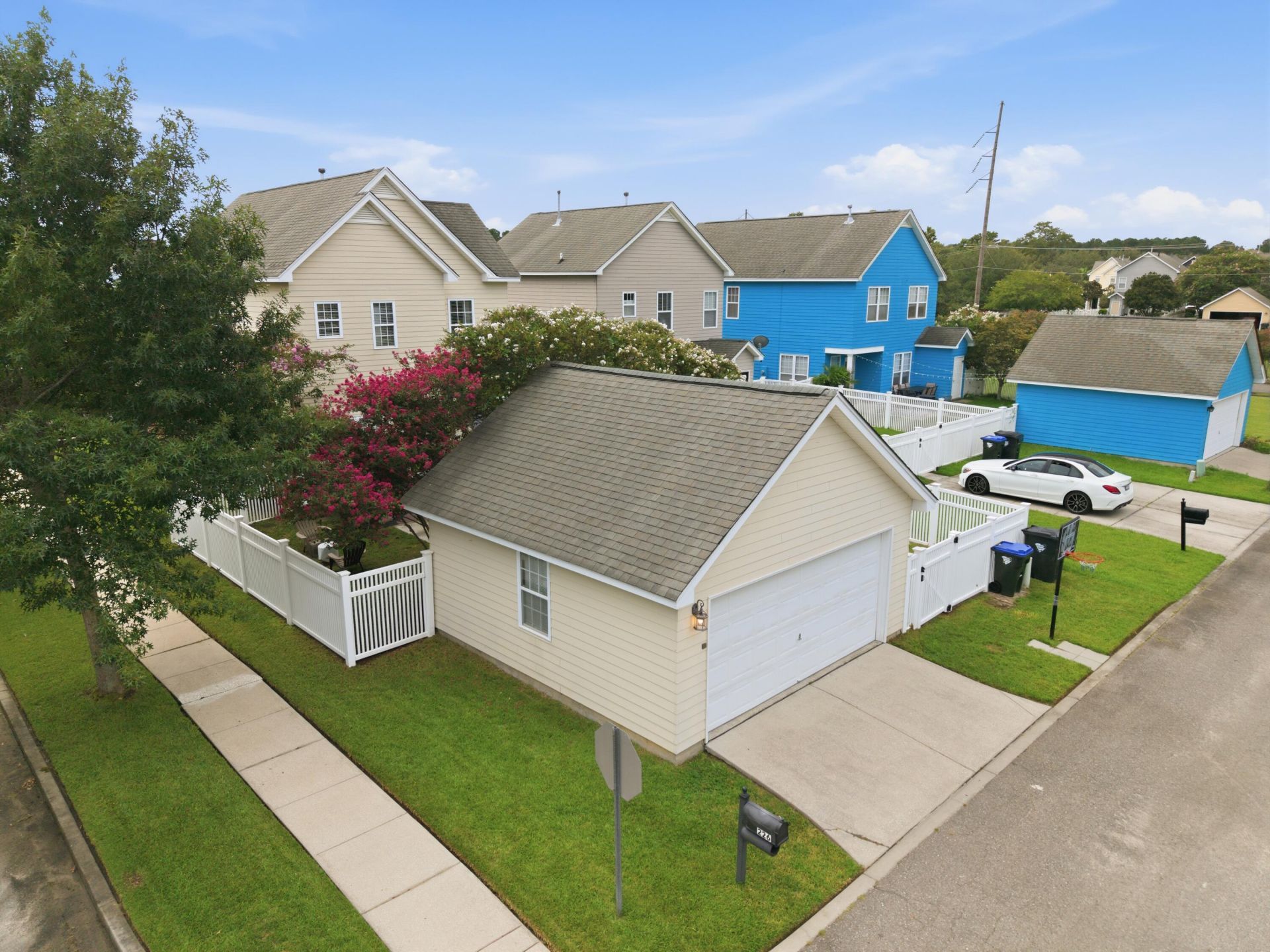 226 Trillium Avenue Photo 6