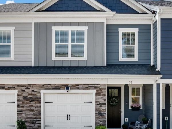 32 Woodsdale Place SE, Concord, NC 28025