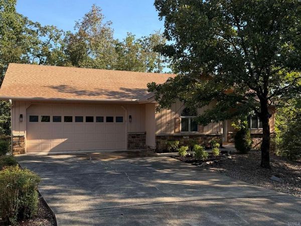 7 Paterna Lane, Hot Springs Village, AR 71909