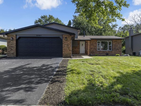 5301 Imperial Drive , Richton Park, IL 60471
