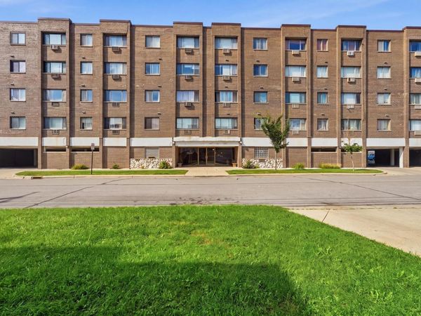 7650 W Altgeld Street , Unit 305, Elmwood Park, IL 60707