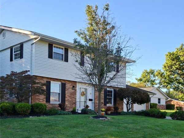 633 Sharon Drive, Fairborn, OH 45324