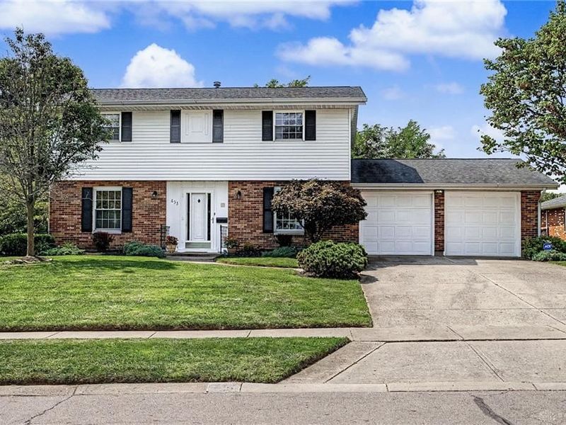 633 Sharon Drive, Fairborn, OH 45324 Photo 2