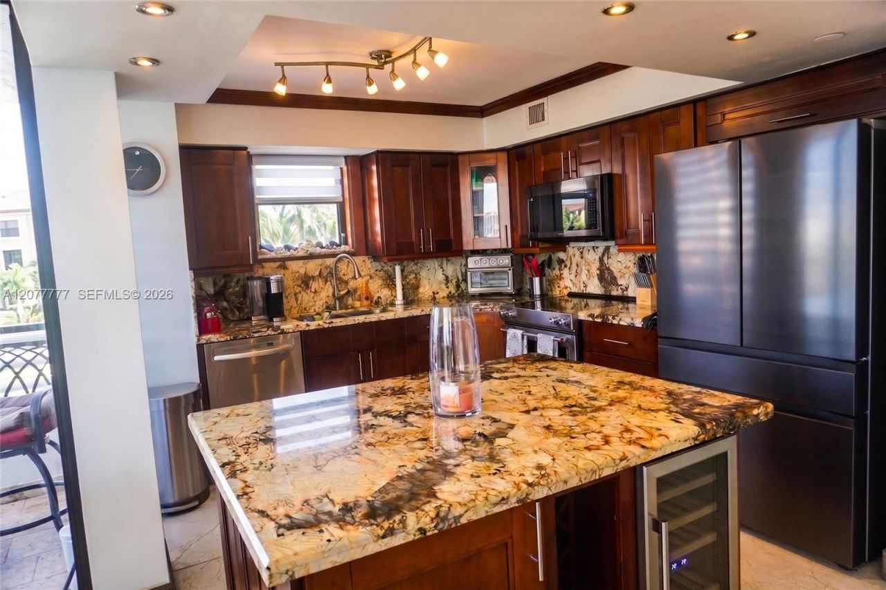 3300 NE 192nd St , Unit 1612, Aventura, FL 33180 Photo