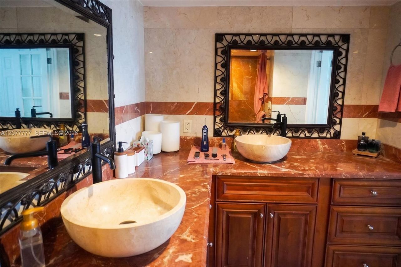 3300 NE 192nd St , Unit 1612, Aventura, FL 33180 Photo